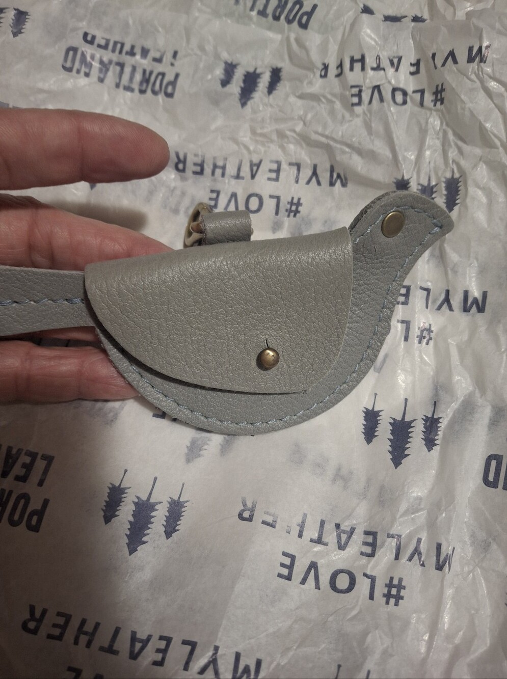 Portland Leather Light Gray Bird Coin Pouch with Brass Clip